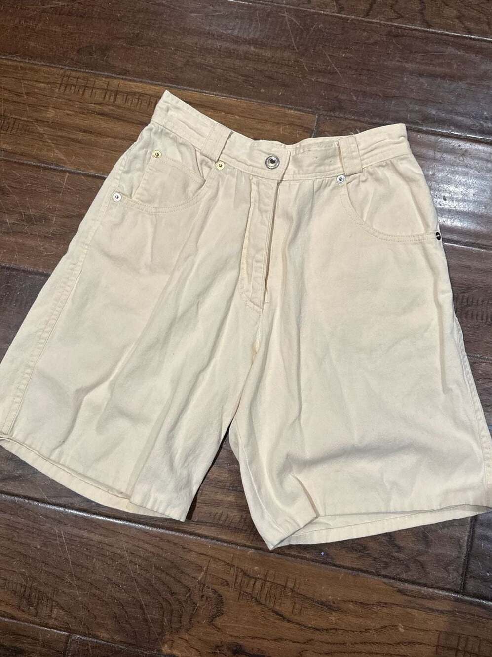 French Laundry by Melo Cream High Waisted Denim Shorts Size 25